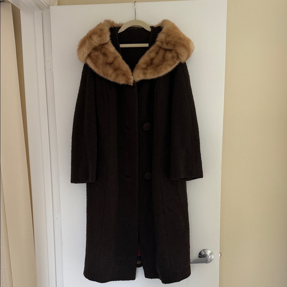 Vintage 1950s Union Made Brown Wool Coat with Fur Collar | Newark NJ